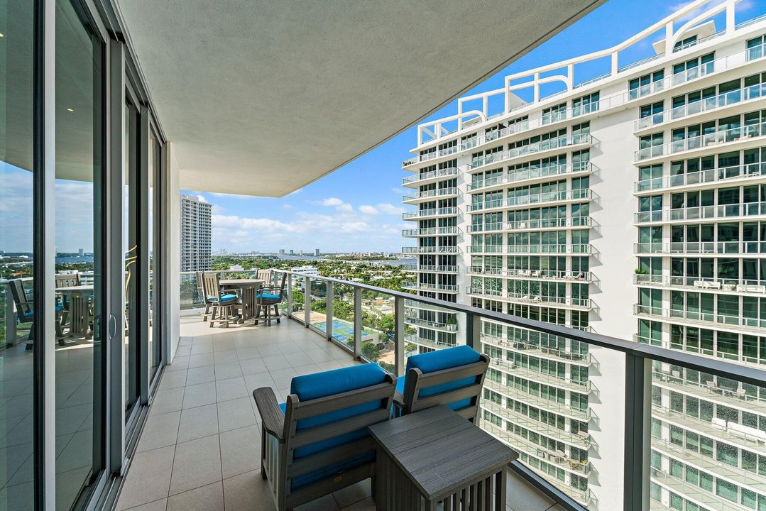 For Rent: $15,000 (2 beds, 2 baths, 1755 Square Feet)