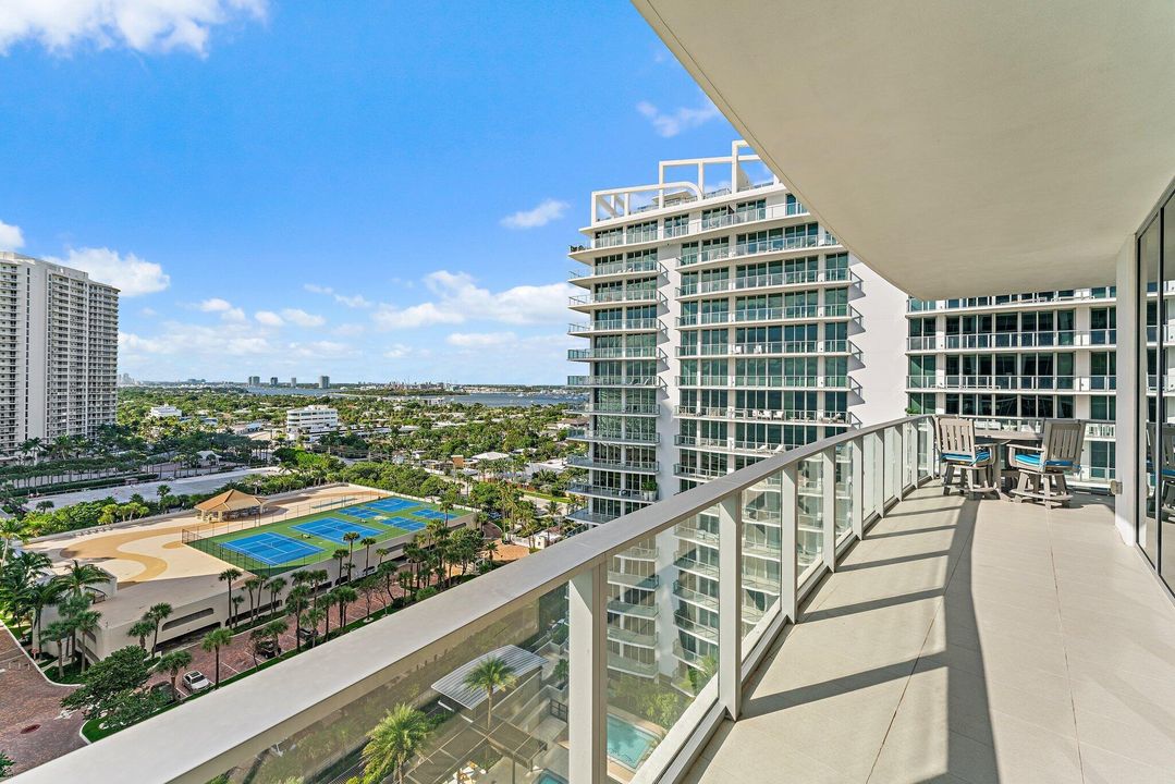 For Rent: $15,000 (2 beds, 2 baths, 1755 Square Feet)