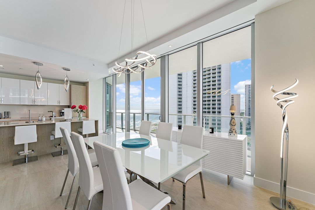 For Rent: $15,000 (2 beds, 2 baths, 1755 Square Feet)