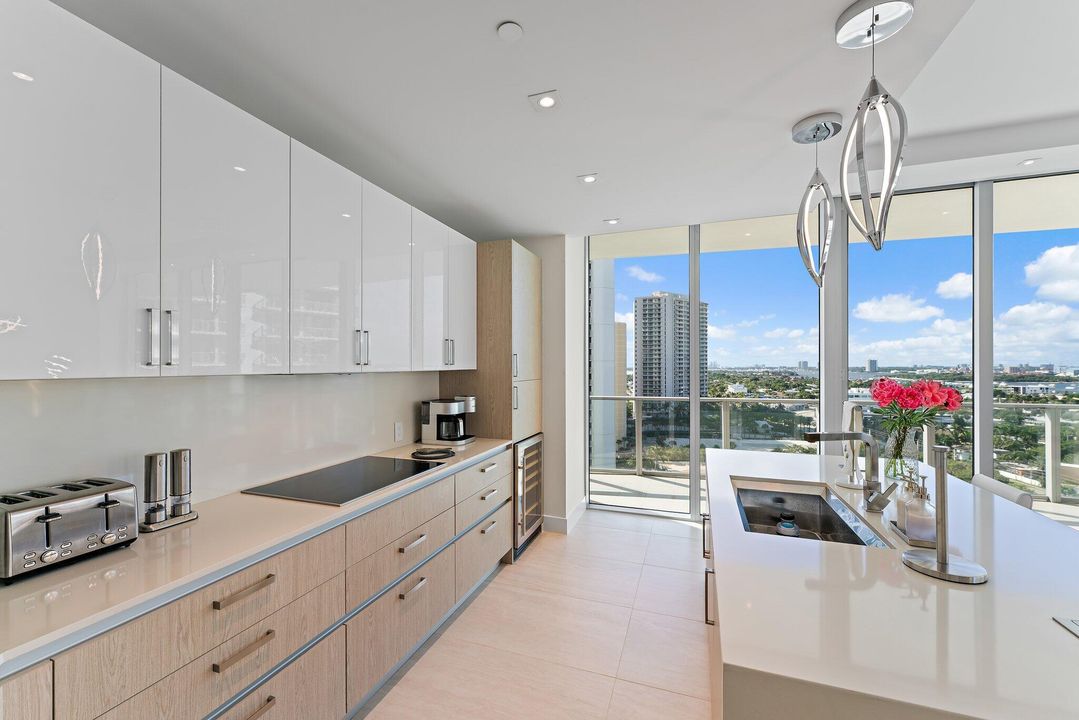 For Rent: $15,000 (2 beds, 2 baths, 1755 Square Feet)