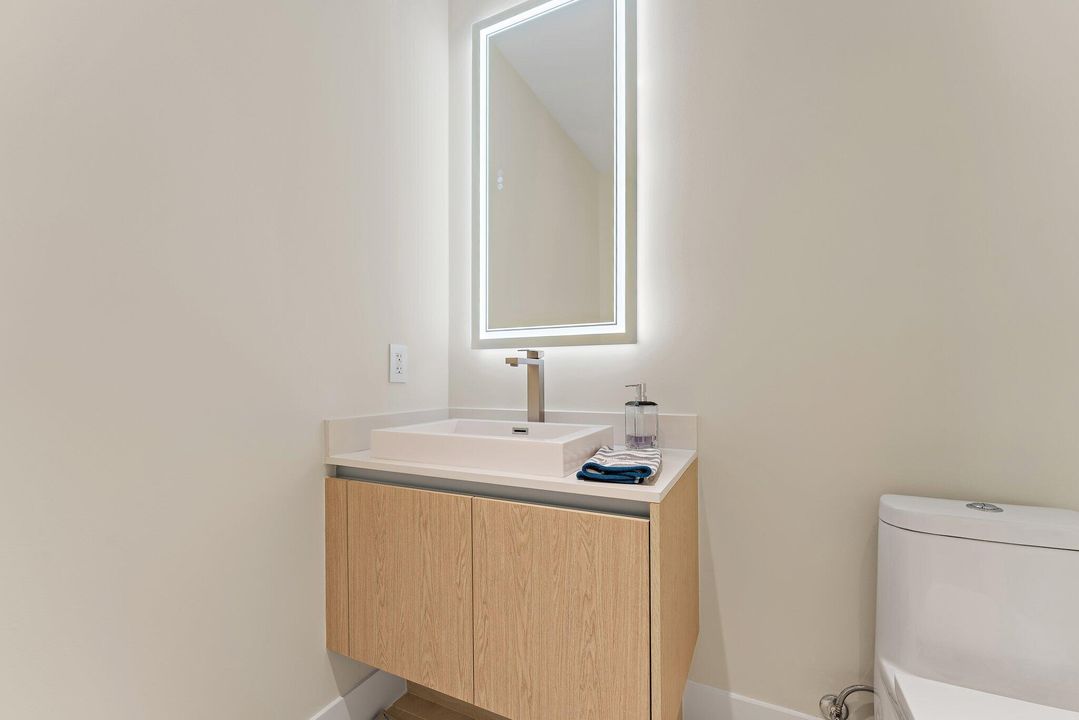 For Rent: $15,000 (2 beds, 2 baths, 1755 Square Feet)