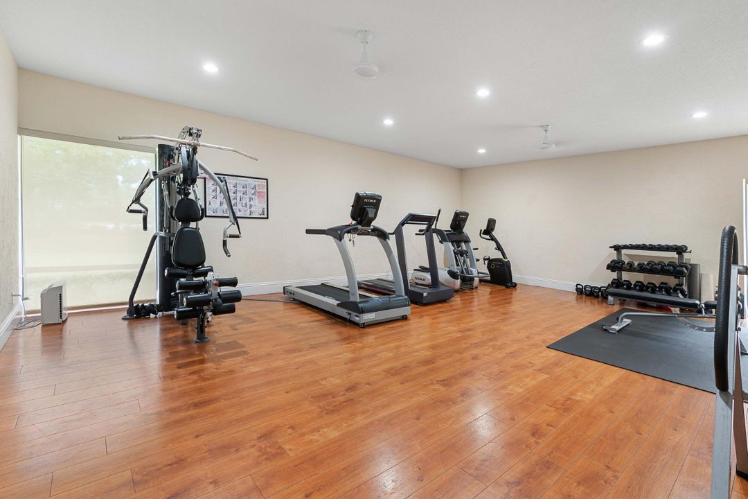 Active With Contract: $1,150,000 (2 beds, 2 baths, 1520 Square Feet)