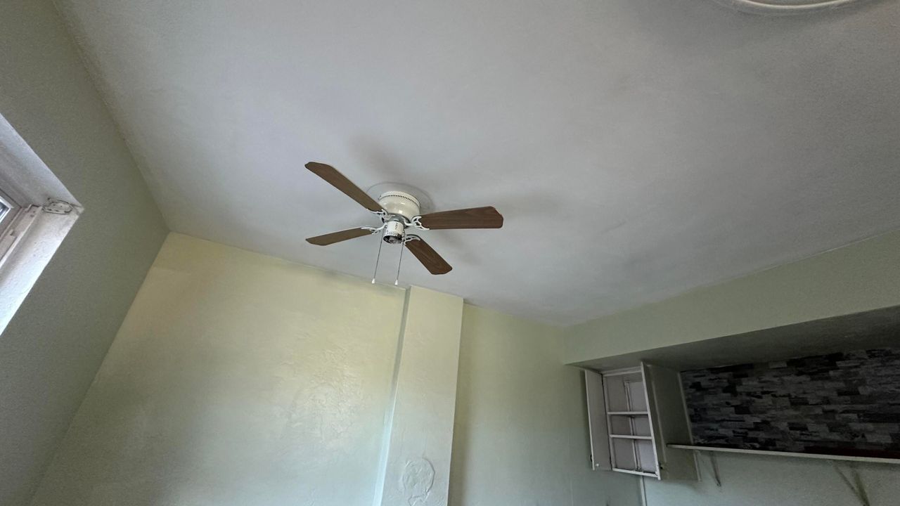 待售: $325,000 (0 贝兹, 0 浴室, 1887 平方英尺)