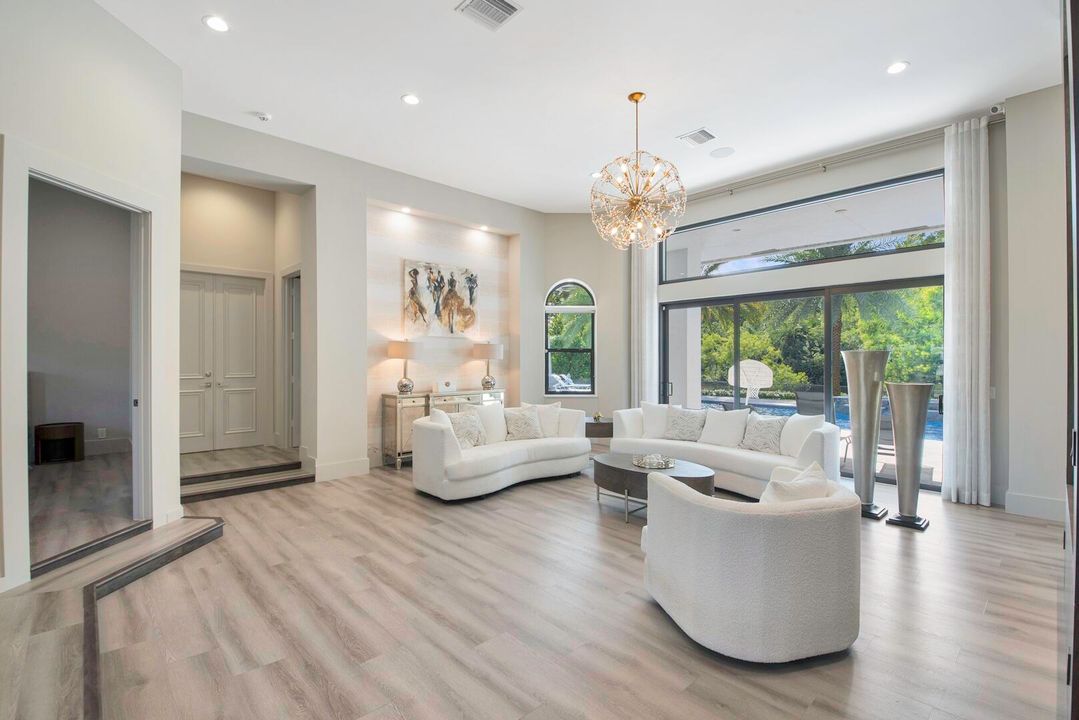 For Sale: $3,999,999 (4 beds, 3 baths, 4316 Square Feet)