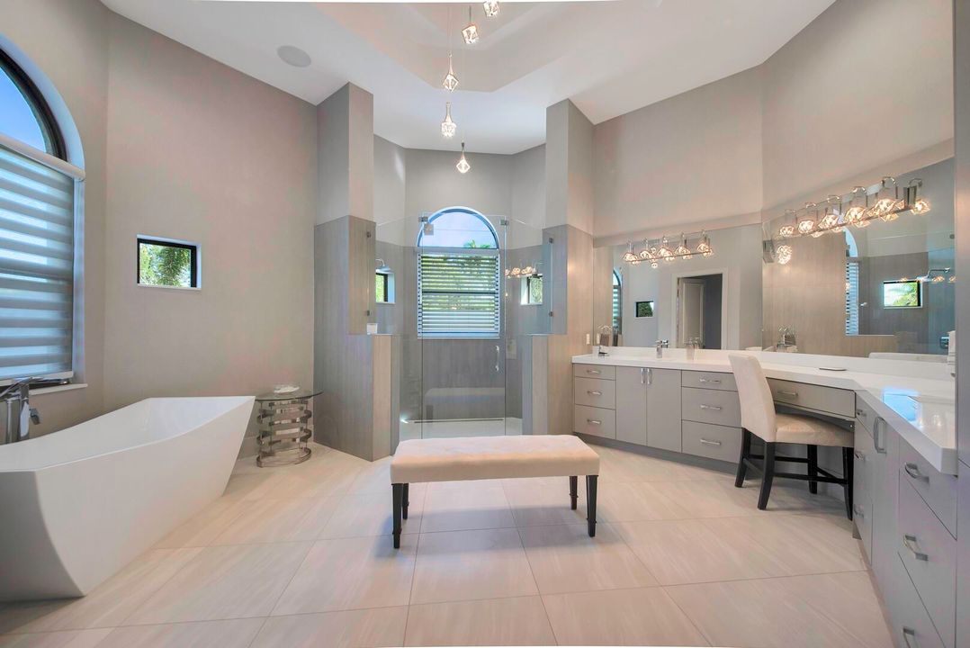 For Sale: $3,999,999 (4 beds, 3 baths, 4316 Square Feet)