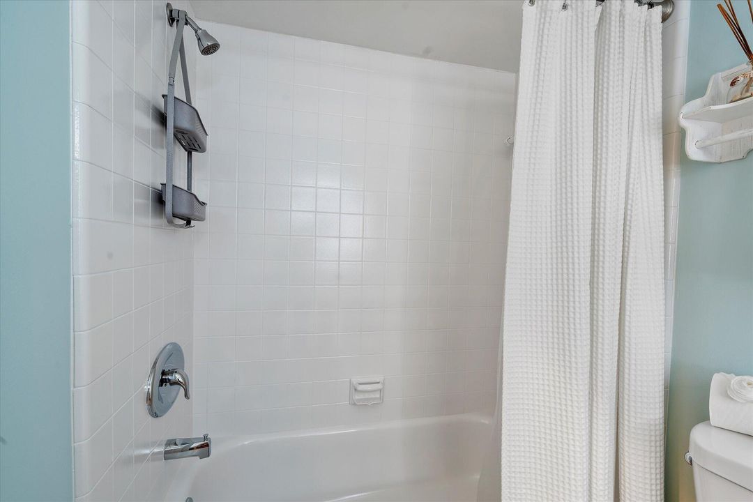 На продажу: $420,000 (3 спален, 2 ванн, 1628 Квадратных фут)