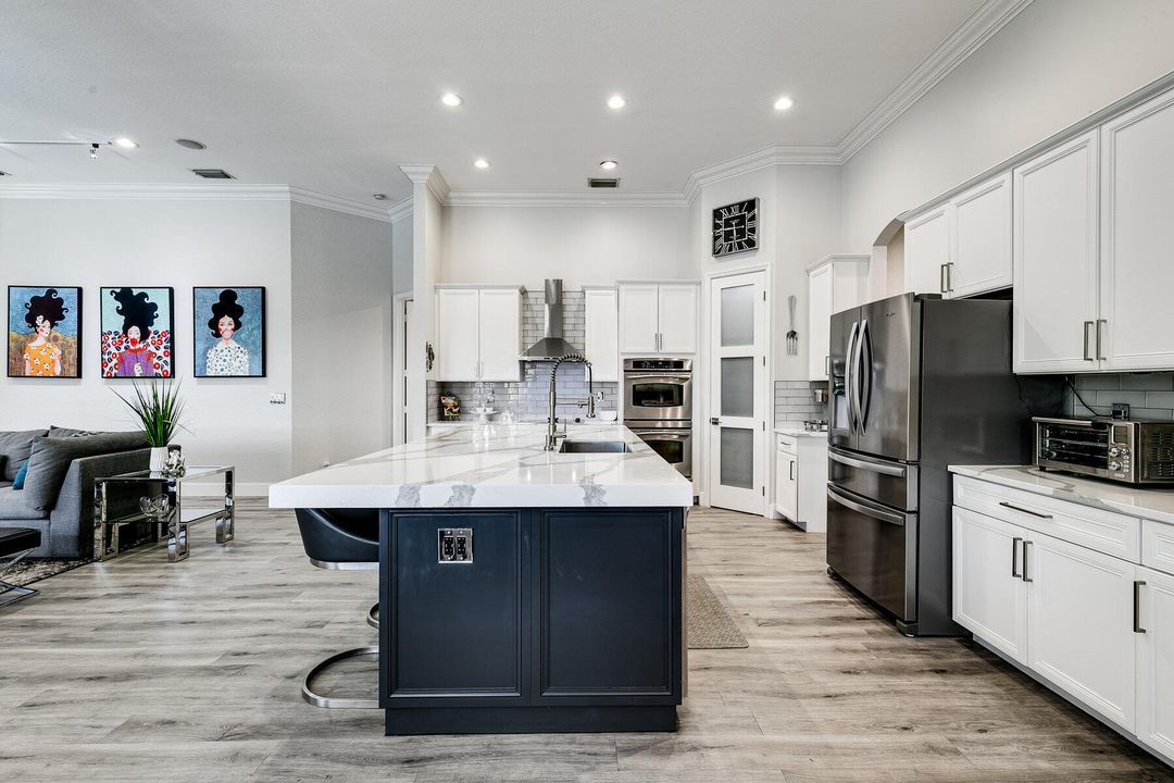 For Rent: $10,000 (4 beds, 3 baths, 3117 Square Feet)