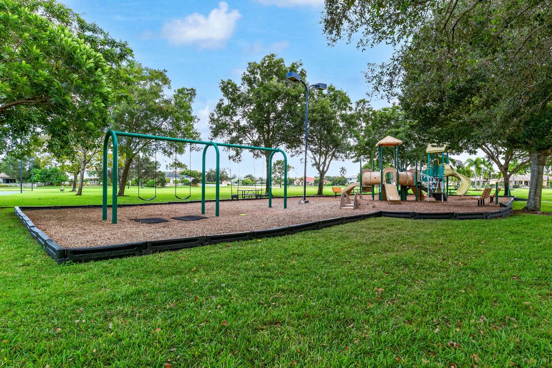 For Rent: $10,000 (4 beds, 3 baths, 3117 Square Feet)