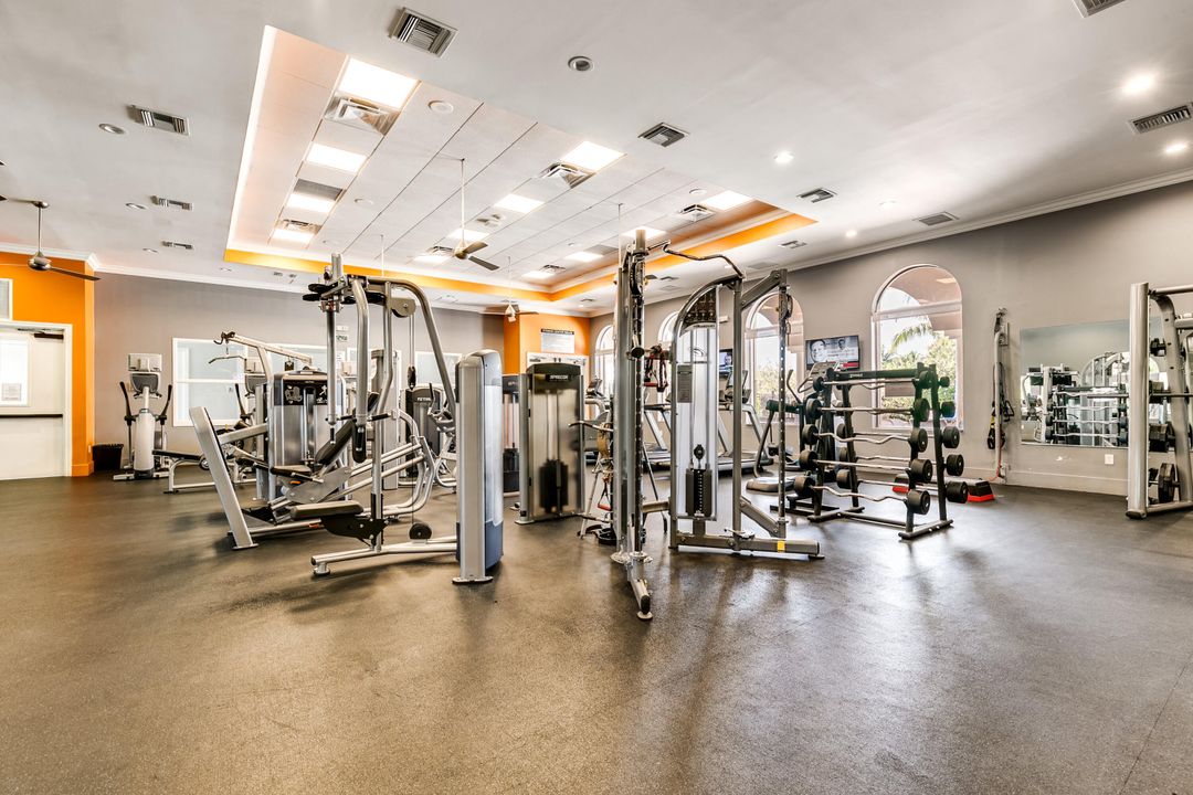 For Rent: $10,000 (4 beds, 3 baths, 3117 Square Feet)