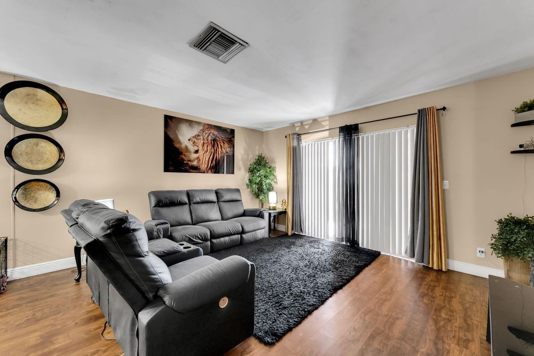 На продажу: $285,000 (3 спален, 2 ванн, 1200 Квадратных фут)