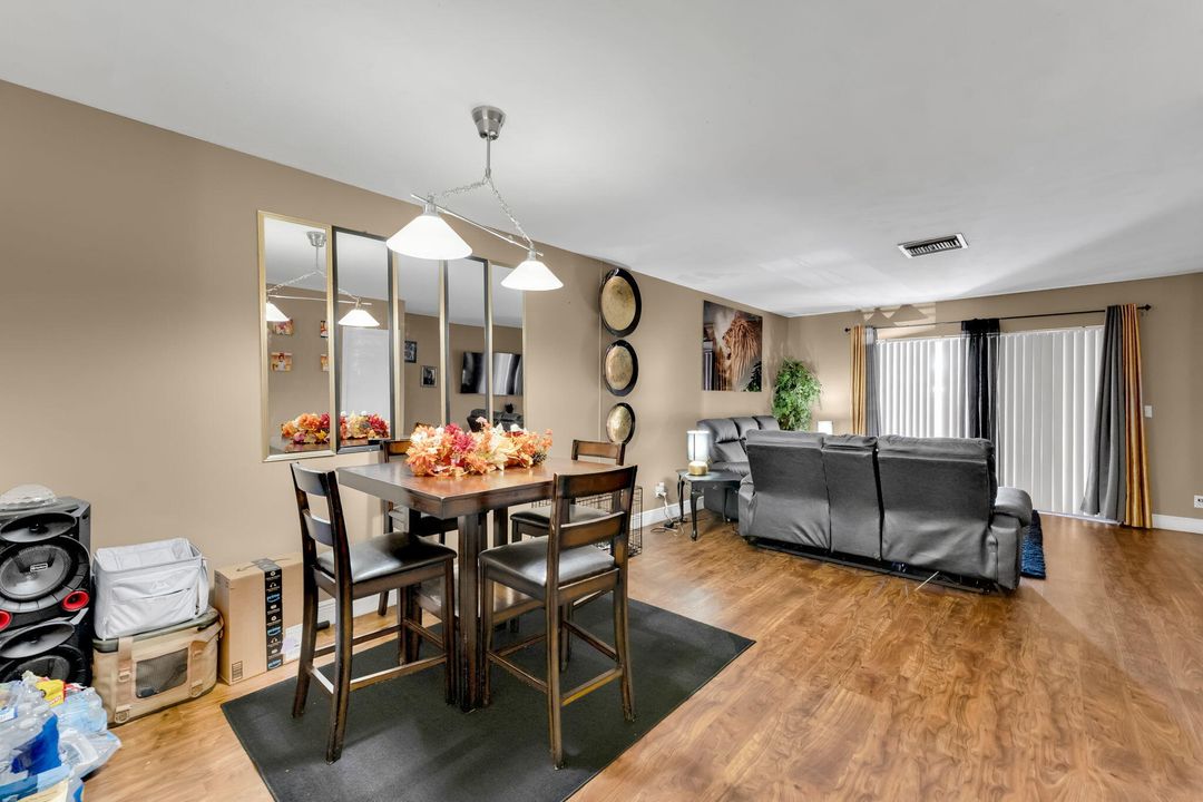 На продажу: $285,000 (3 спален, 2 ванн, 1200 Квадратных фут)