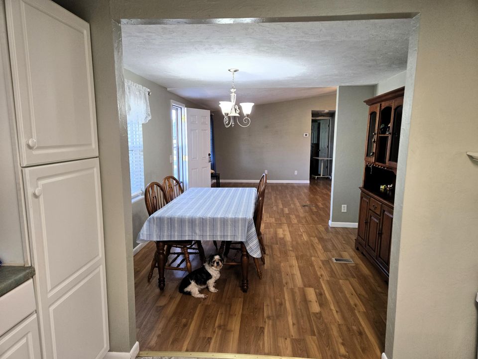 На продажу: $265,000 (3 спален, 2 ванн, 2128 Квадратных фут)