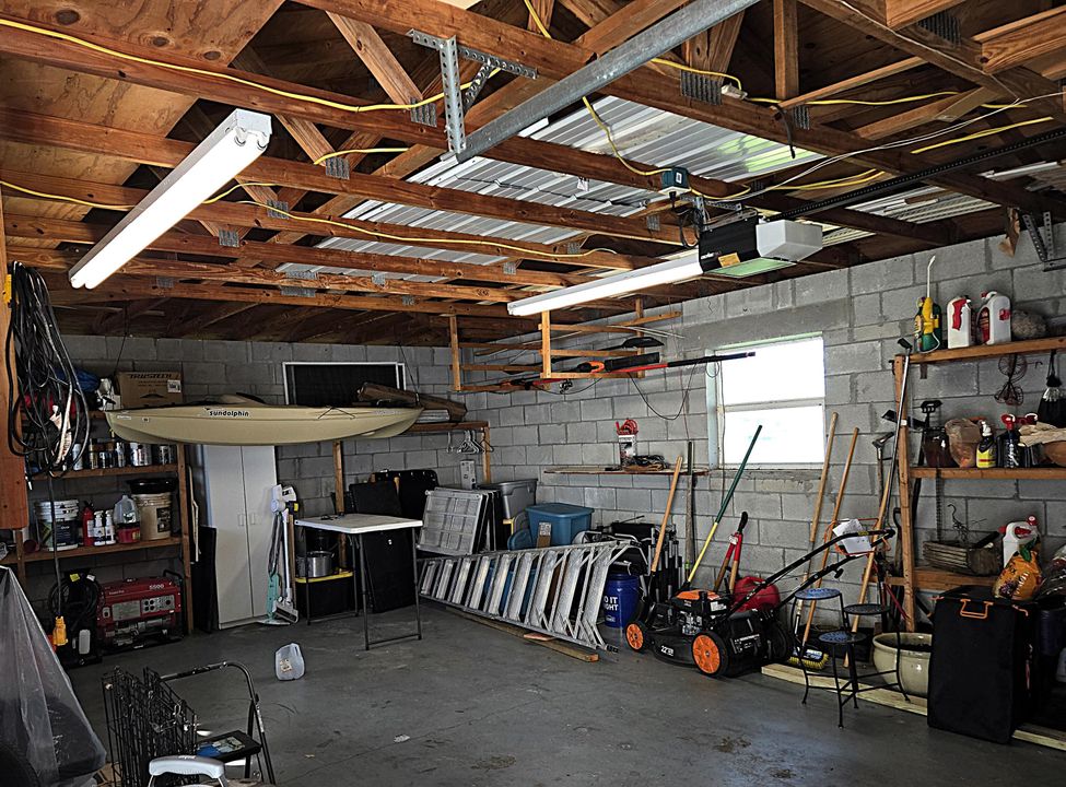 На продажу: $265,000 (3 спален, 2 ванн, 2128 Квадратных фут)