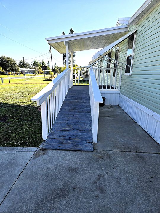 На продажу: $265,000 (3 спален, 2 ванн, 2128 Квадратных фут)