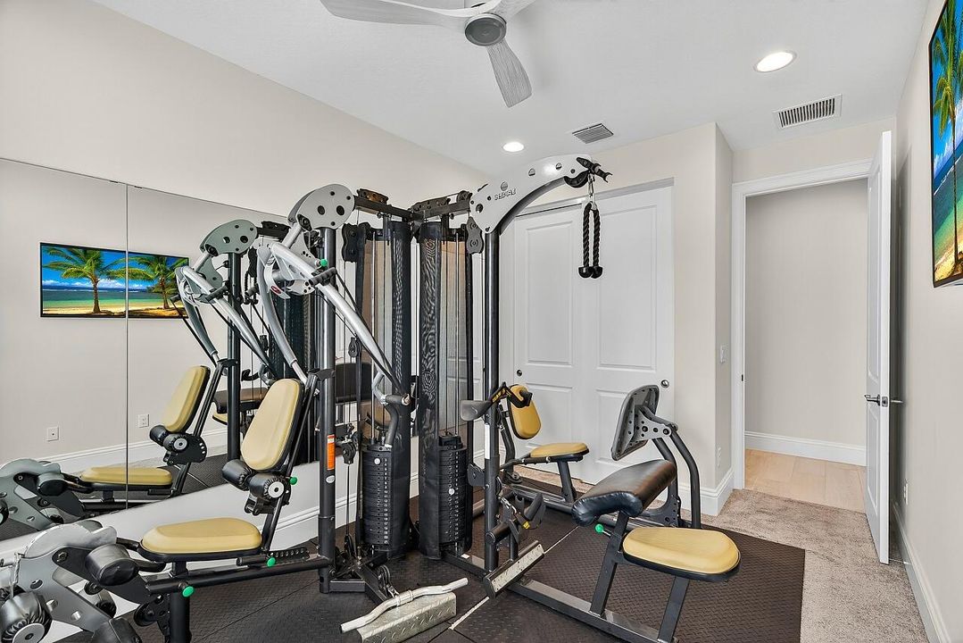 For Sale: $995,000 (4 beds, 3 baths, 2877 Square Feet)