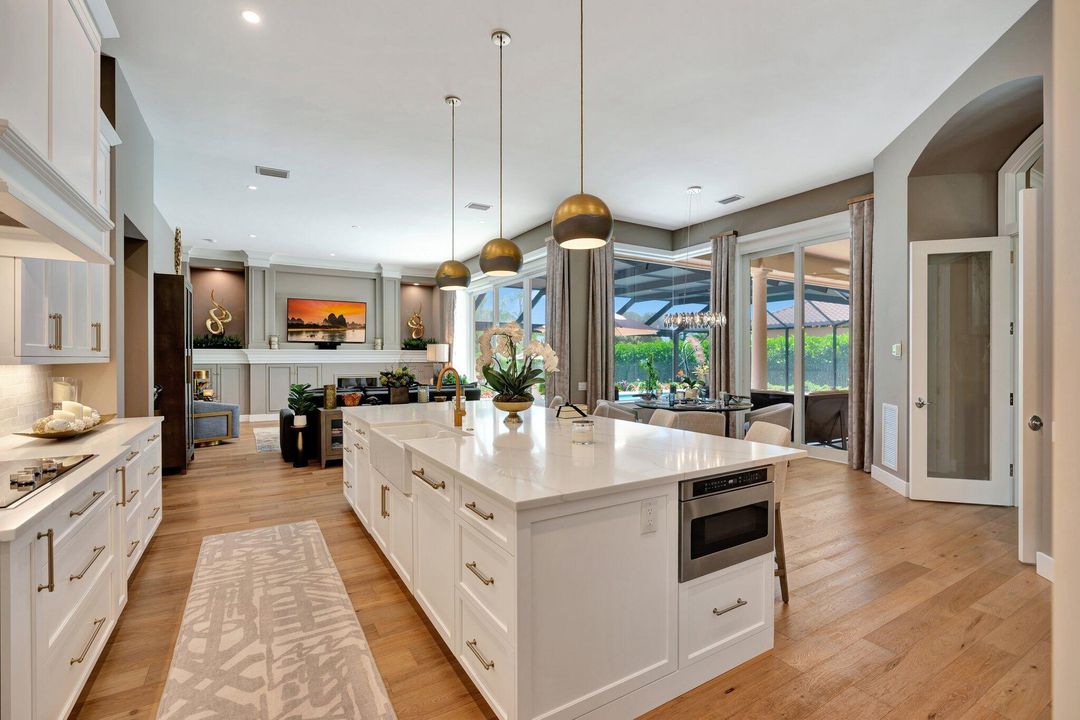 待售: $3,499,000 (5 贝兹, 4 浴室, 5784 平方英尺)