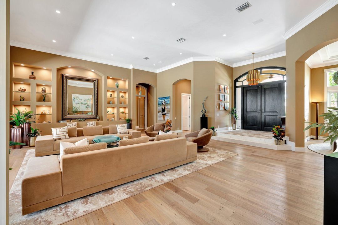 待售: $3,499,000 (5 贝兹, 4 浴室, 5784 平方英尺)