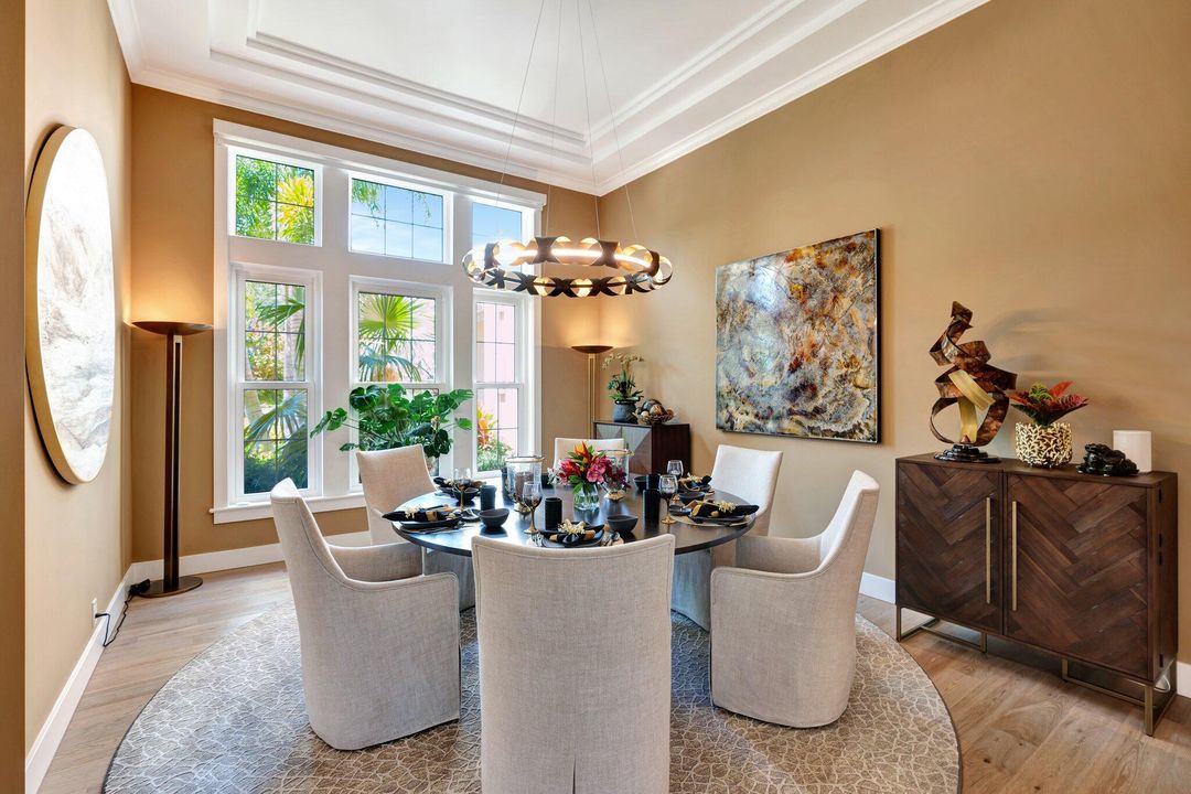 待售: $3,499,000 (5 贝兹, 4 浴室, 5784 平方英尺)