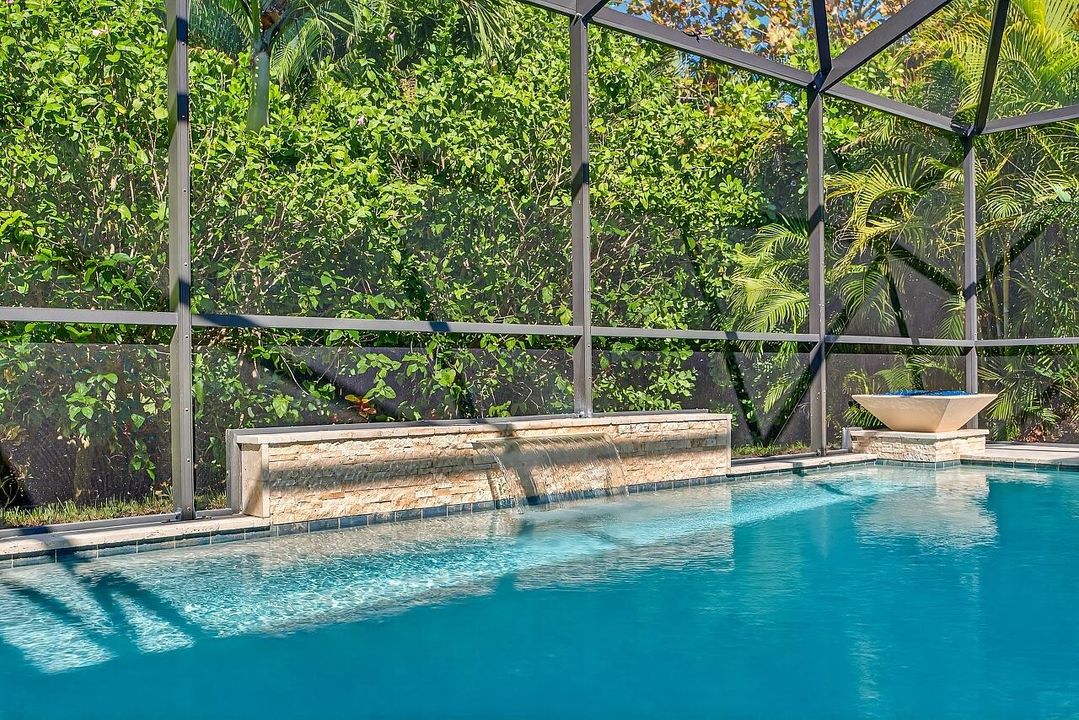 For Sale: $995,000 (4 beds, 3 baths, 2877 Square Feet)