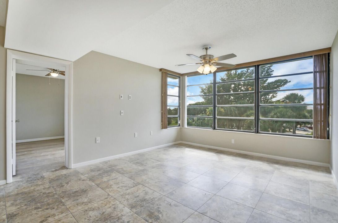 For Rent: $2,500 (2 beds, 2 baths, 1437 Square Feet)