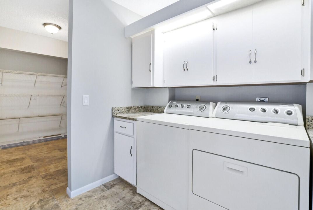 For Rent: $2,500 (2 beds, 2 baths, 1437 Square Feet)