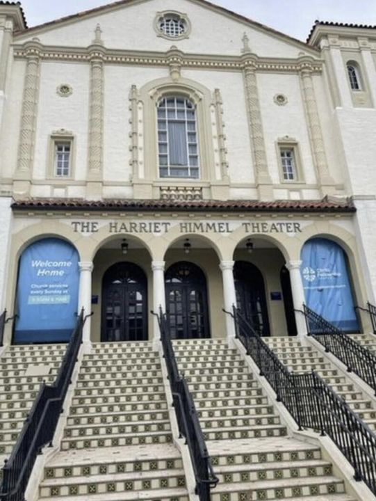 For Rent: $2,500 (2 beds, 2 baths, 1437 Square Feet)