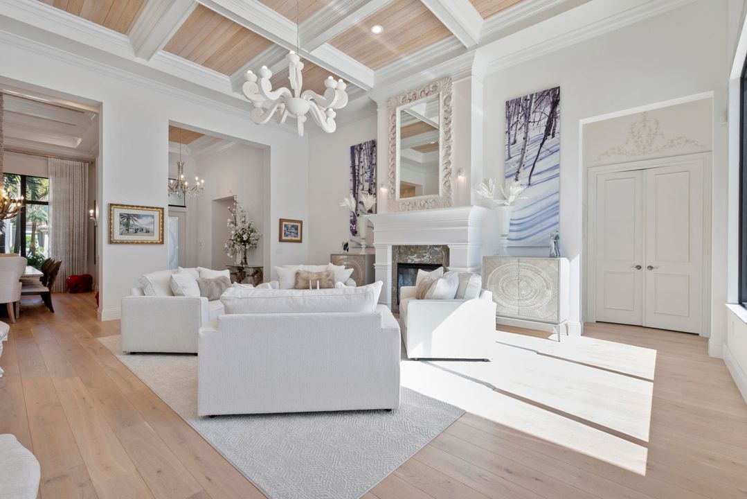 Active With Contract: $3,195,000 (4 beds, 5 baths, 4783 Square Feet)