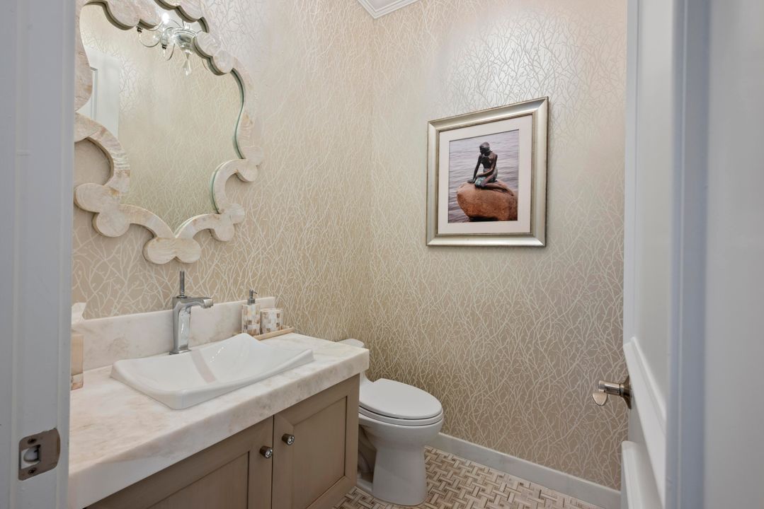 Active With Contract: $3,195,000 (4 beds, 5 baths, 4783 Square Feet)