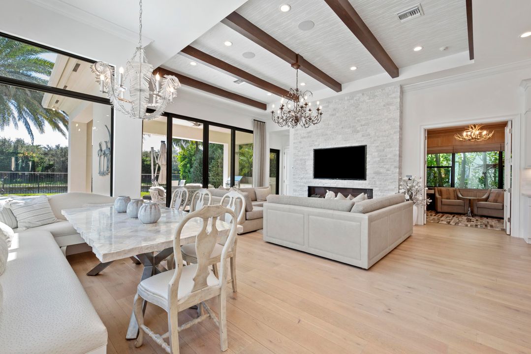 Active With Contract: $3,195,000 (4 beds, 5 baths, 4783 Square Feet)