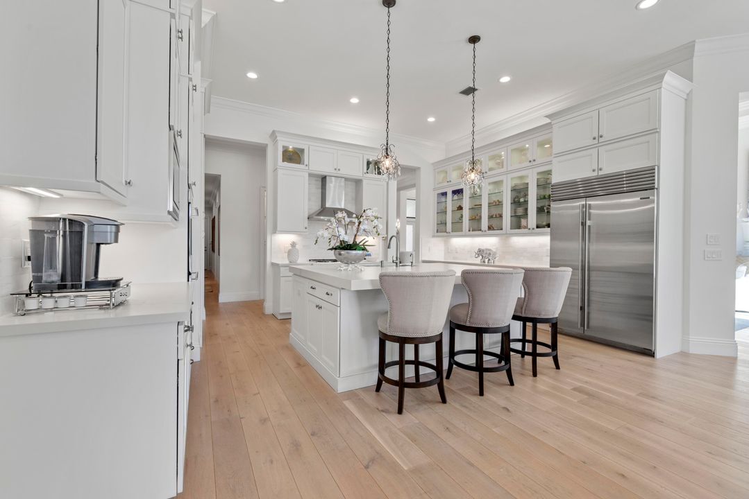 Active With Contract: $3,195,000 (4 beds, 5 baths, 4783 Square Feet)