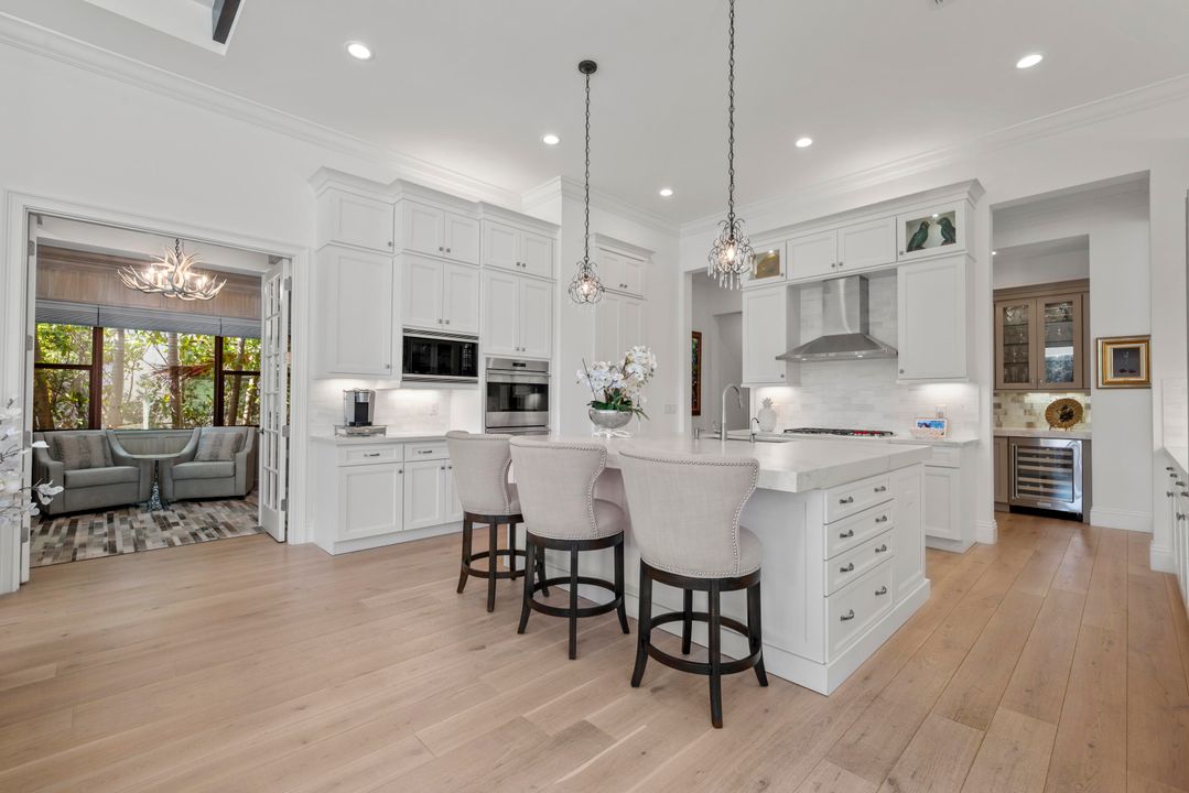 Active With Contract: $3,195,000 (4 beds, 5 baths, 4783 Square Feet)