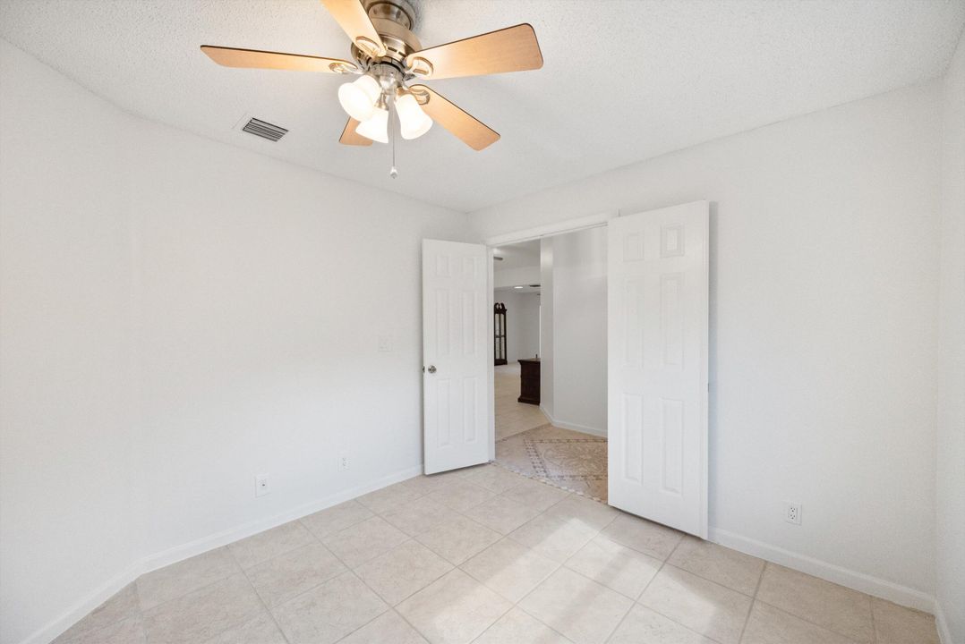For Sale: $369,000 (2 beds, 2 baths, 1576 Square Feet)