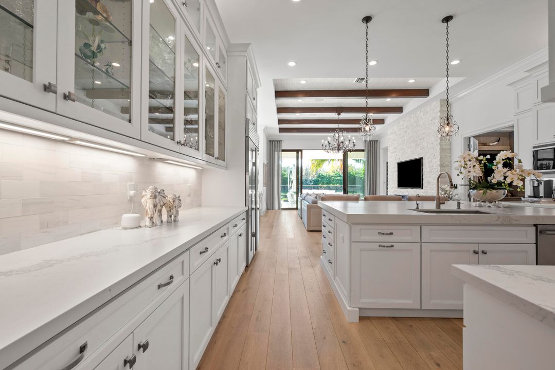 Active With Contract: $3,195,000 (4 beds, 5 baths, 4783 Square Feet)