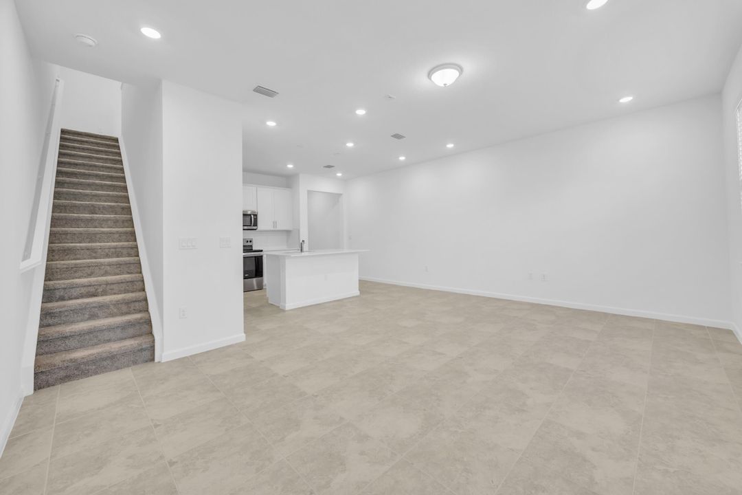 En Renta: $2,850 (3 camas, 2 baños, 1550 Pies cuadrados)