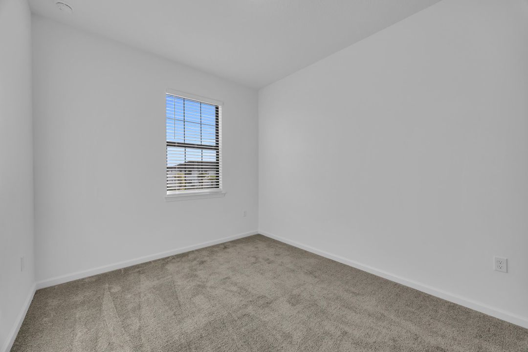 En Renta: $2,850 (3 camas, 2 baños, 1550 Pies cuadrados)