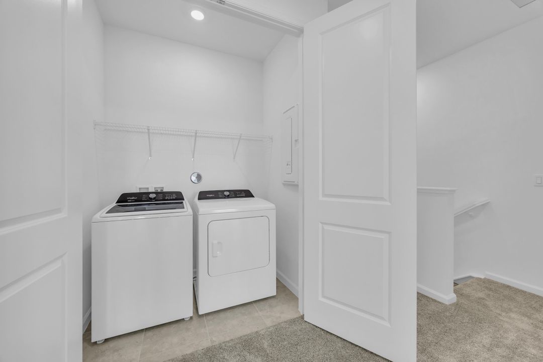 En Renta: $2,850 (3 camas, 2 baños, 1550 Pies cuadrados)