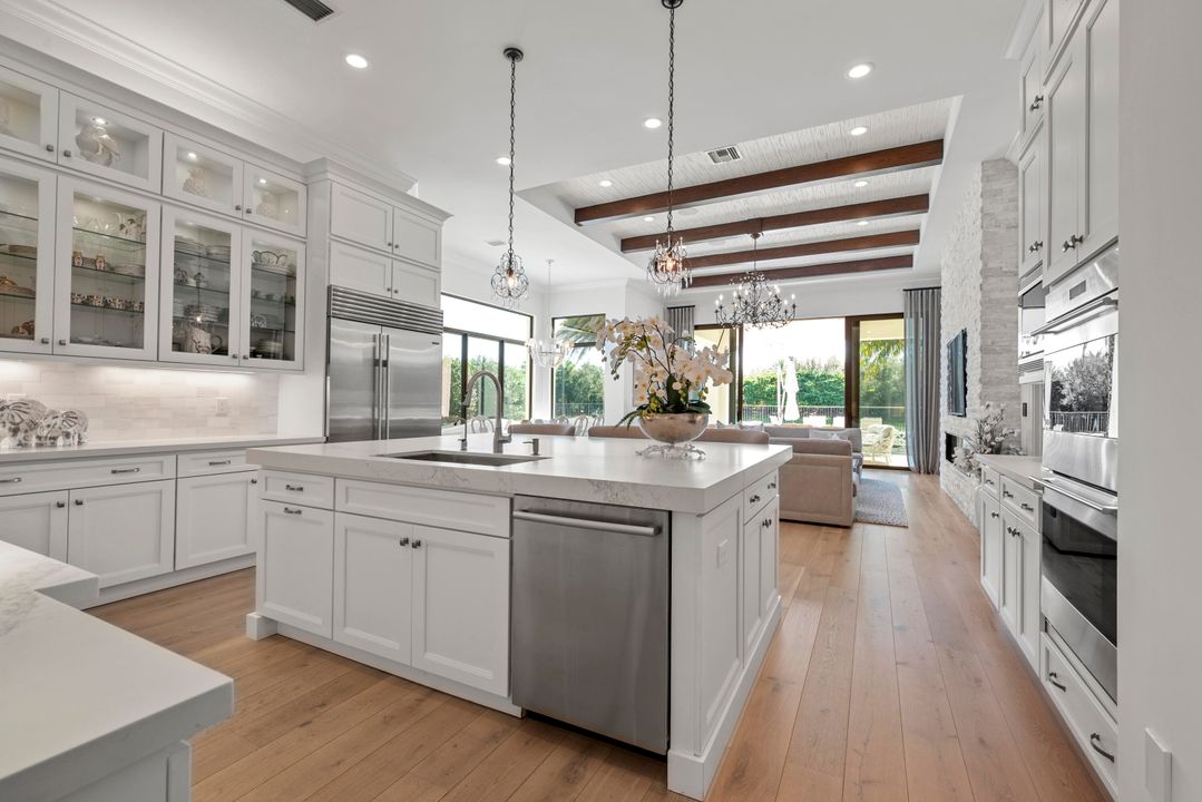 Active With Contract: $3,195,000 (4 beds, 5 baths, 4783 Square Feet)