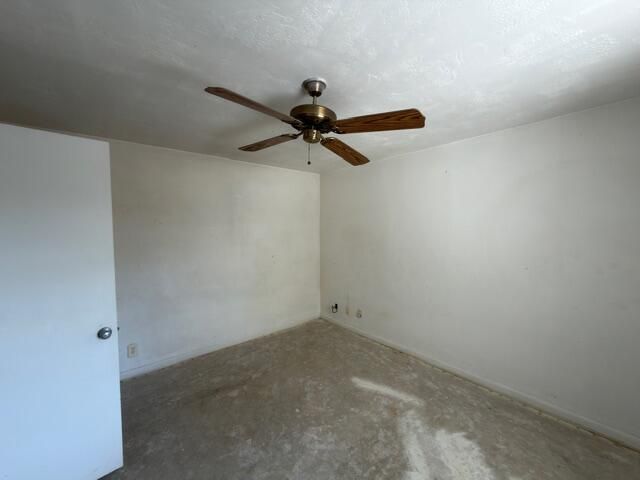 Active With Contract: $119,900 (1 beds, 1 baths, 608 Square Feet)