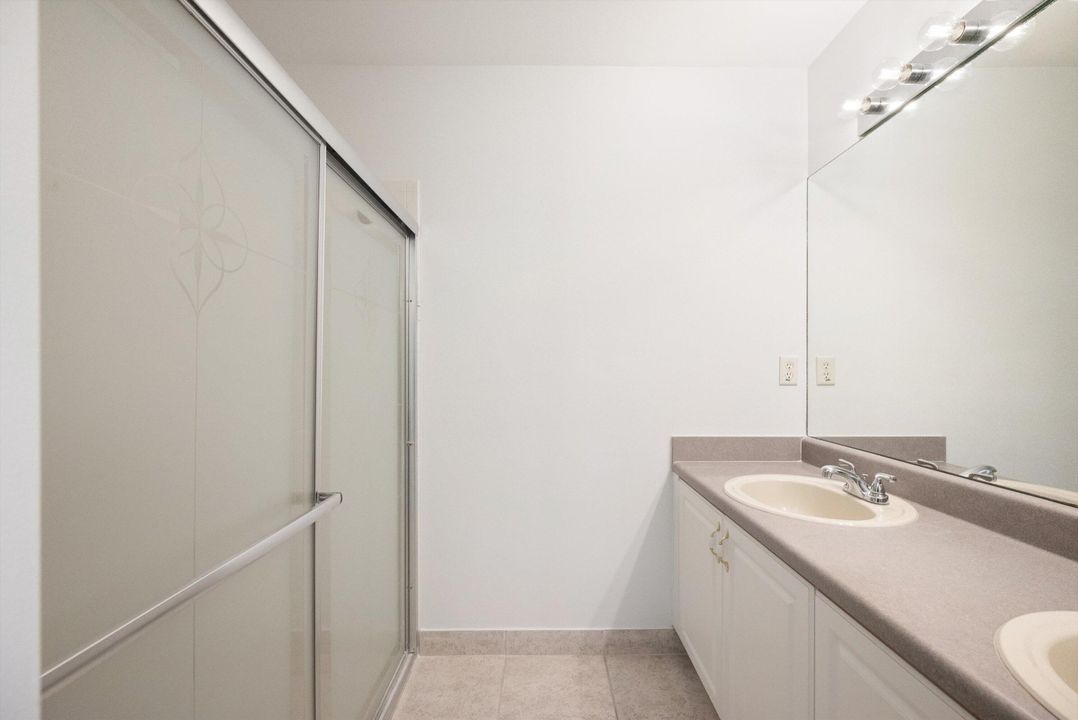 For Sale: $369,000 (2 beds, 2 baths, 1576 Square Feet)