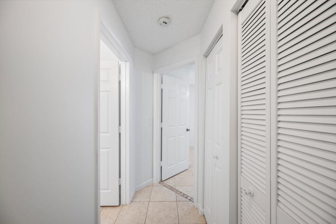 For Sale: $369,000 (2 beds, 2 baths, 1576 Square Feet)