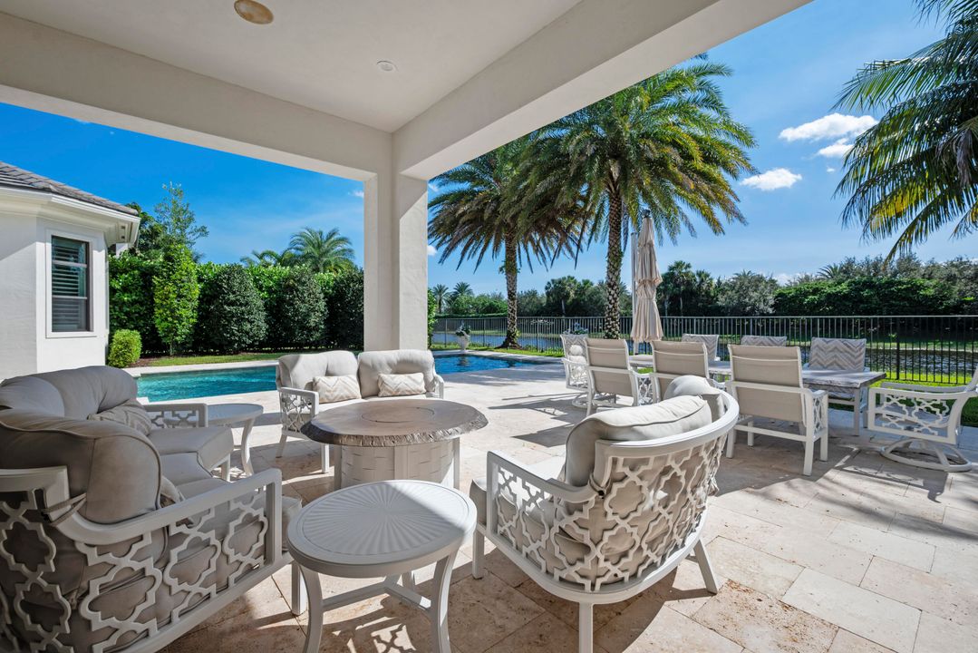 Active With Contract: $3,195,000 (4 beds, 5 baths, 4783 Square Feet)