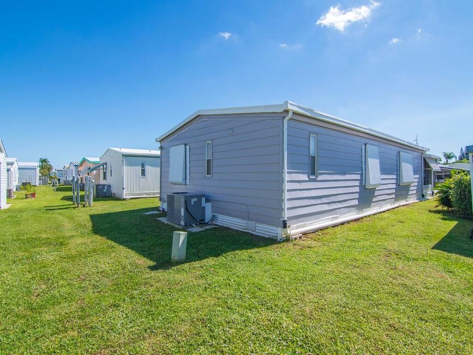 For Sale: $199,000 (2 beds, 2 baths, 1152 Square Feet)