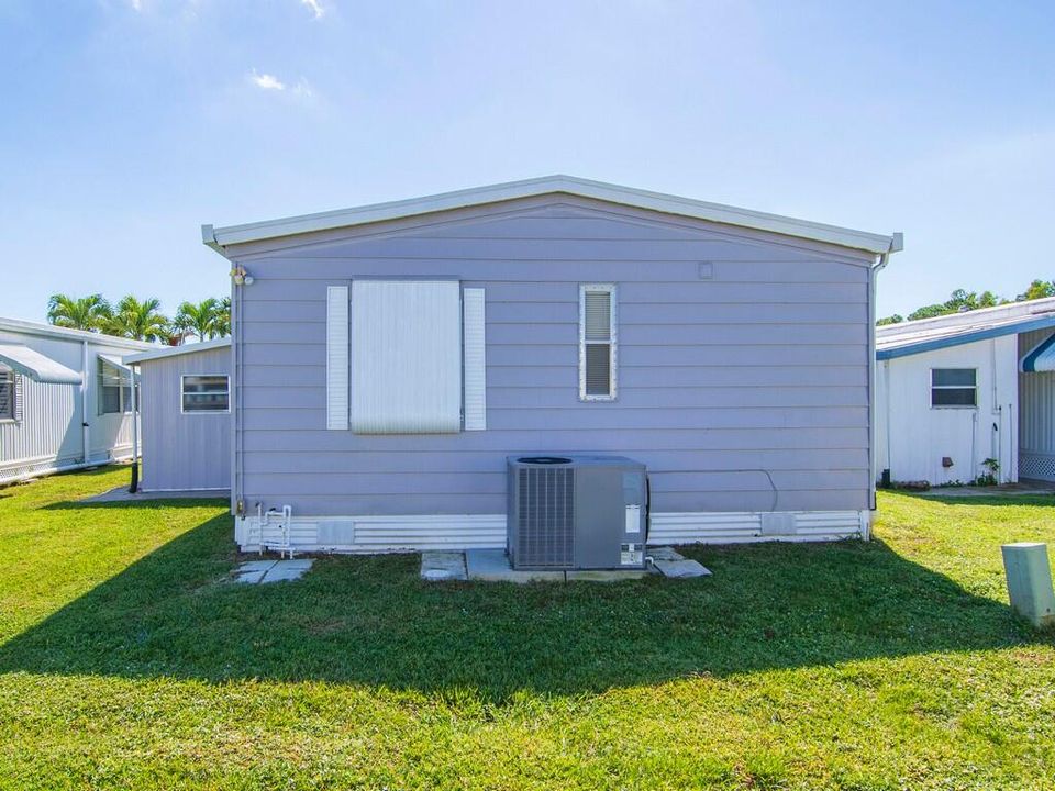 For Sale: $199,000 (2 beds, 2 baths, 1152 Square Feet)