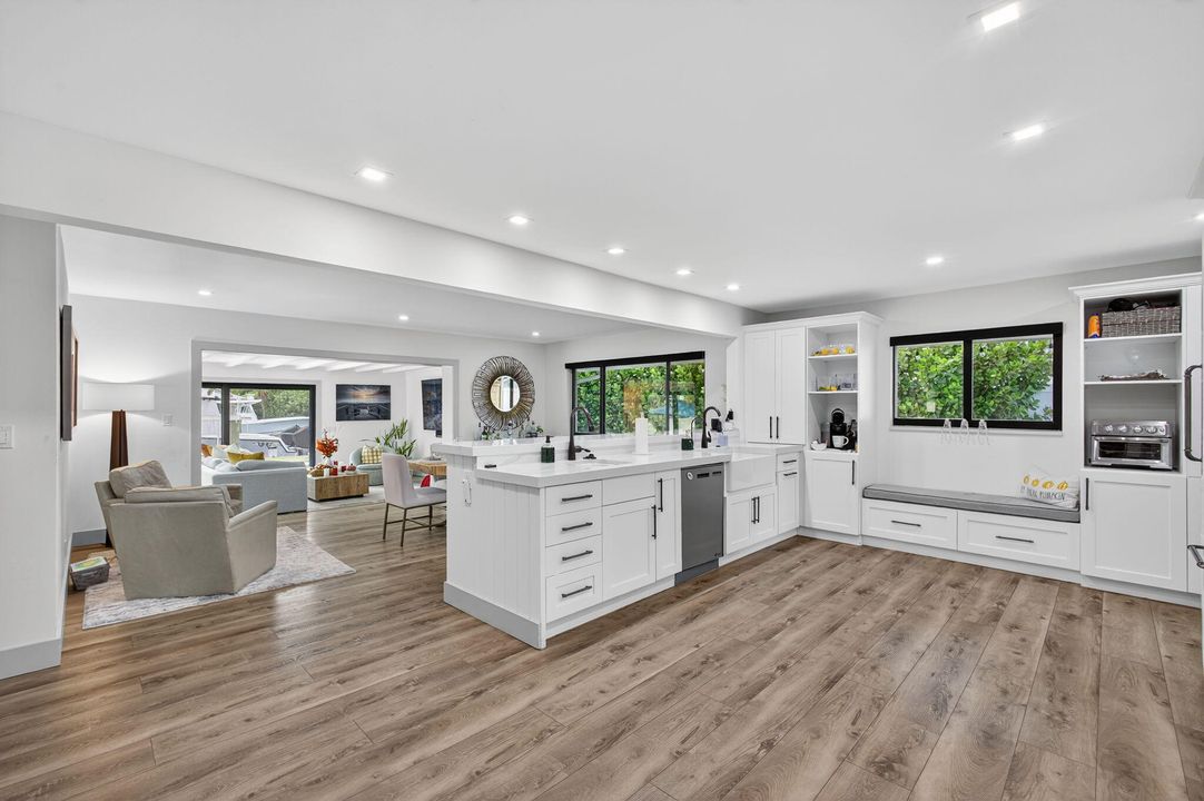 В аренду: $13,500 (3 спален, 2 ванн, 2234 Квадратных фут)