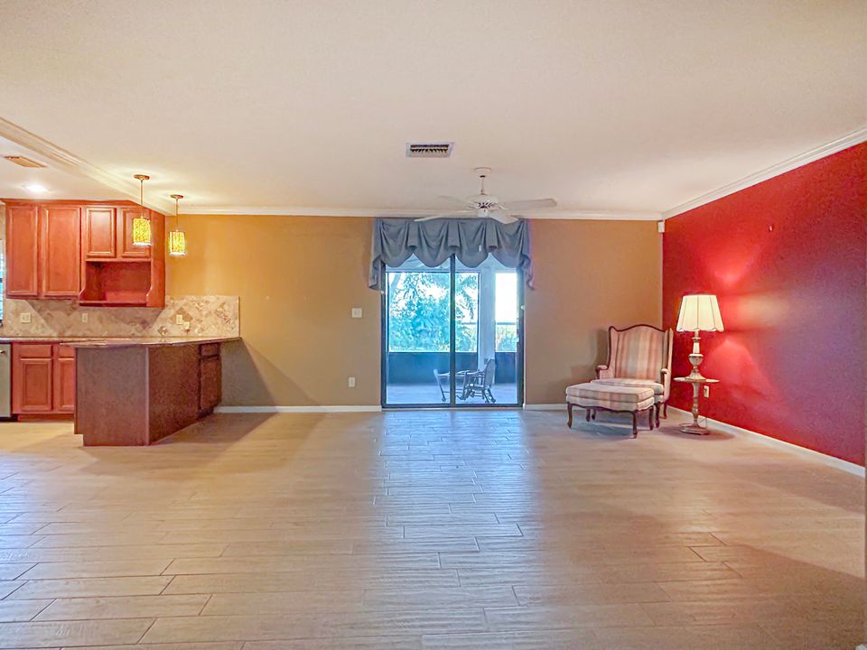 For Sale: $669,000 (4 beds, 2 baths, 2706 Square Feet)