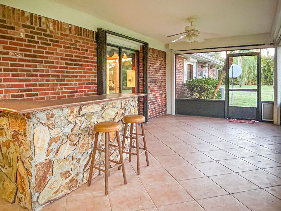 For Sale: $669,000 (4 beds, 2 baths, 2706 Square Feet)