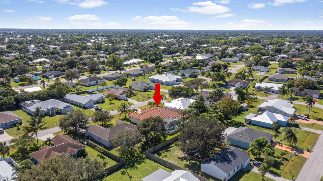 For Sale: $629,000 (4 beds, 3 baths, 2714 Square Feet)