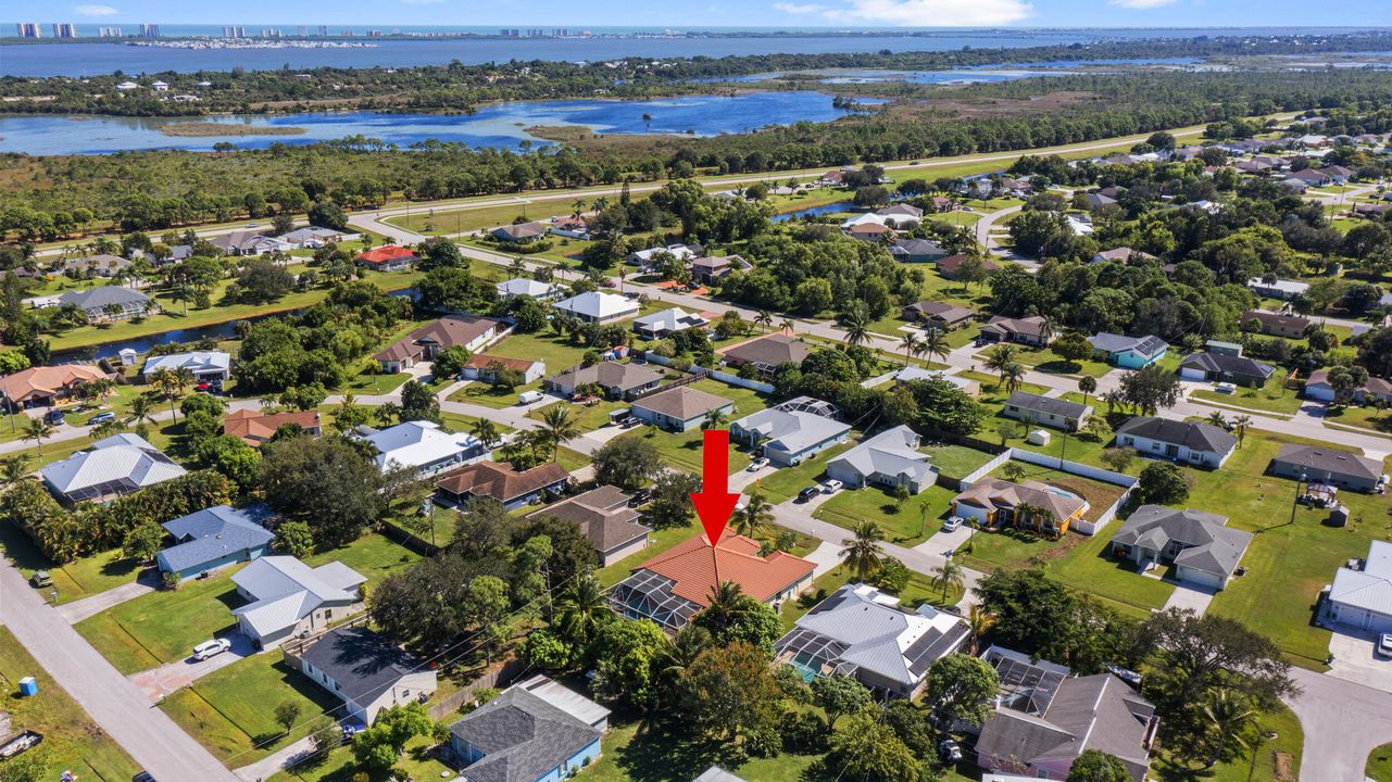 For Sale: $629,000 (4 beds, 3 baths, 2714 Square Feet)