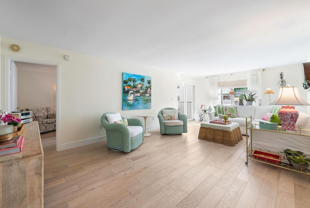 En Venta: $599,000 (2 camas, 2 baños, 1176 Pies cuadrados)