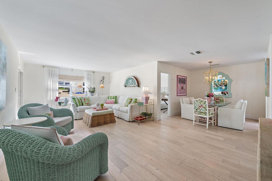 En Venta: $599,000 (2 camas, 2 baños, 1176 Pies cuadrados)